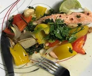 Sartén de salmón y pimiento morrón - Cena para Diabéticos